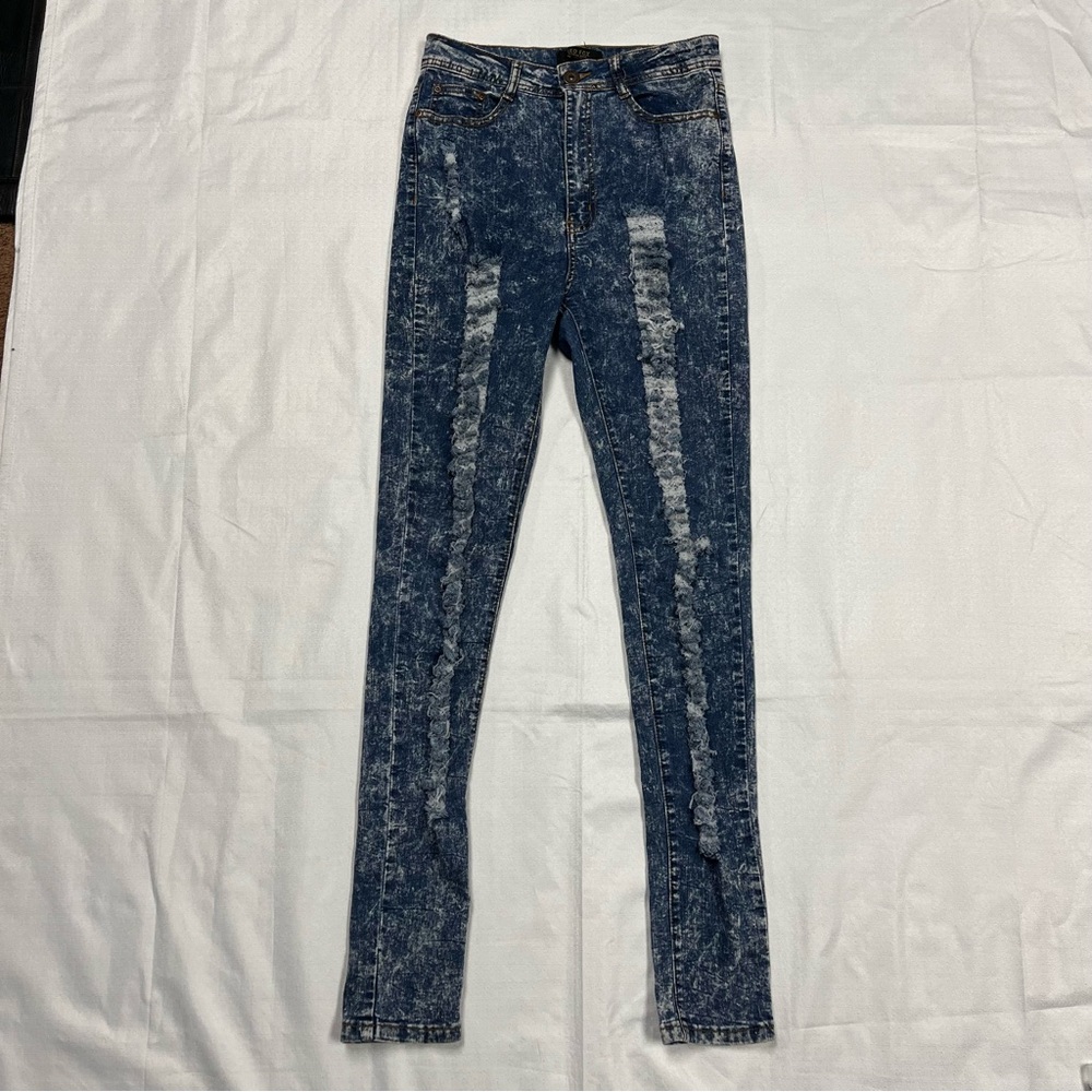 Red Fox ladies acid washed skinny jeans size 9
